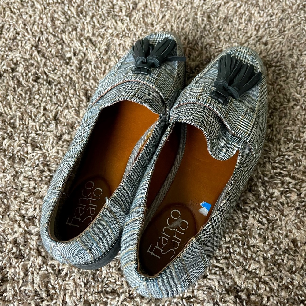 Franco Sarto size 6.5 plaid women’s loafers w heel insert
